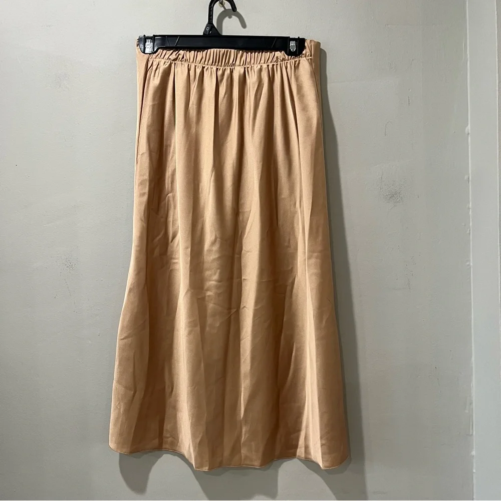New Collection Skirt MIDI Size Medium Peach Tan Cocktail‎ Party NEW